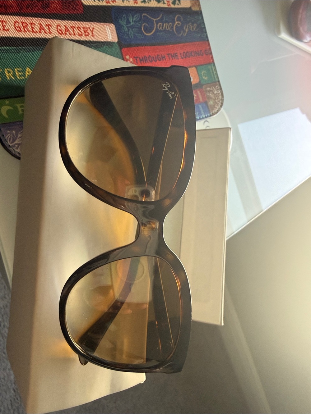 Ray-Ban Women’s Tortoiseshell Cat-Eye Sunglasses - Brown Lenses - Picture 2 of 4